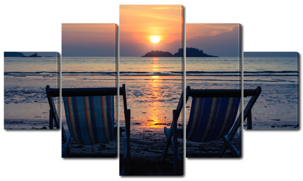 Шезлонги на побережье