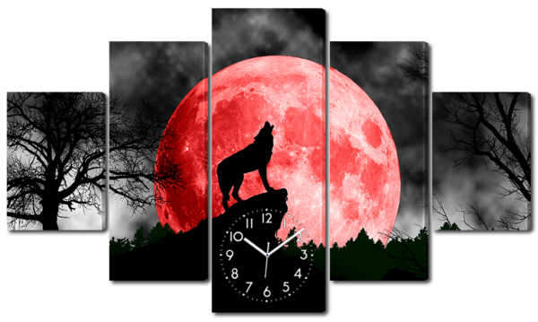 Волк на фоне луны